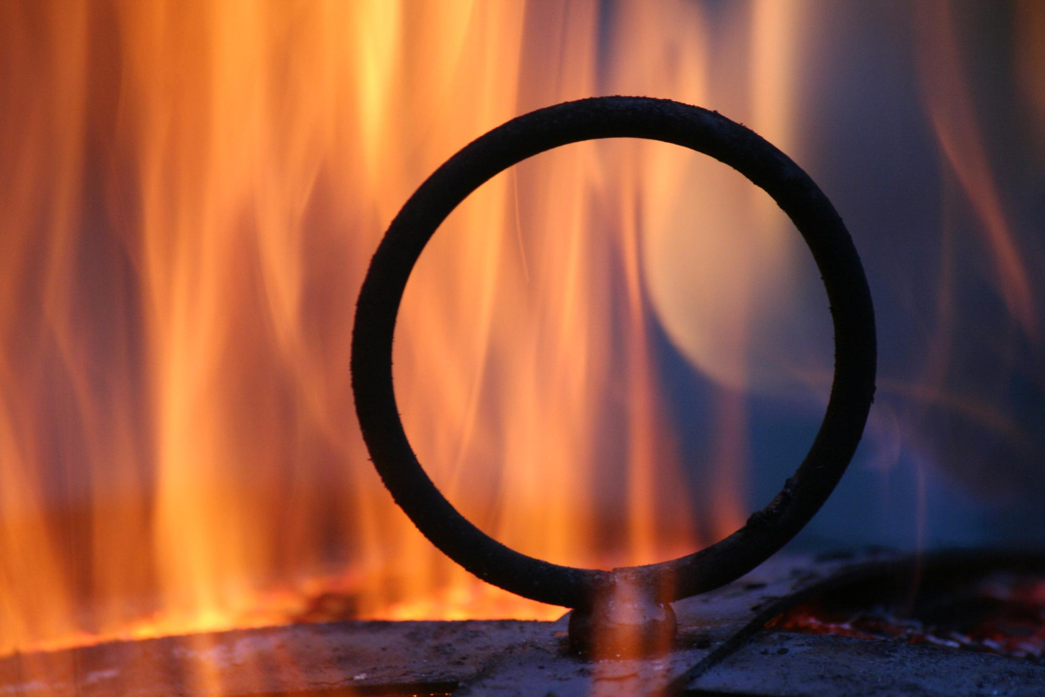 Excellent resistance to heat and oils